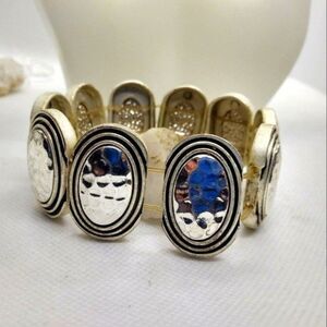 Premier‎ design silver stretch bracelet
